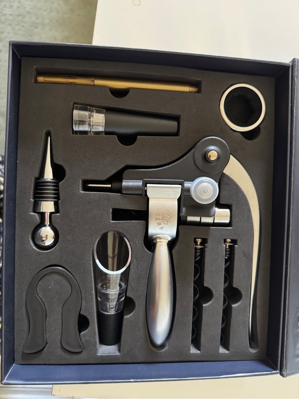 Lever Wine Opener Set - Silver and Black